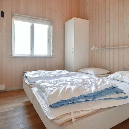 Stunning Home In Faaborg With Kitchen * פאבורג