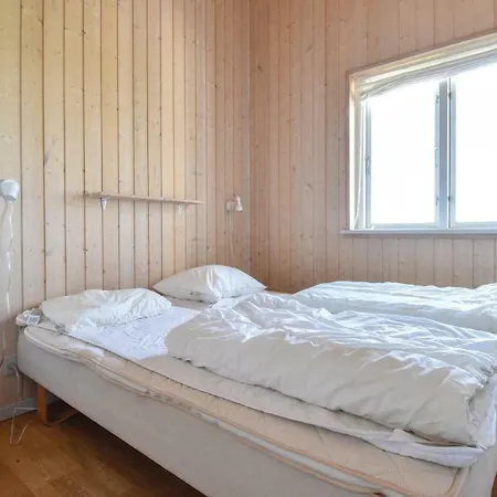 Stunning Home In Faaborg With Kitchen * פאבורג